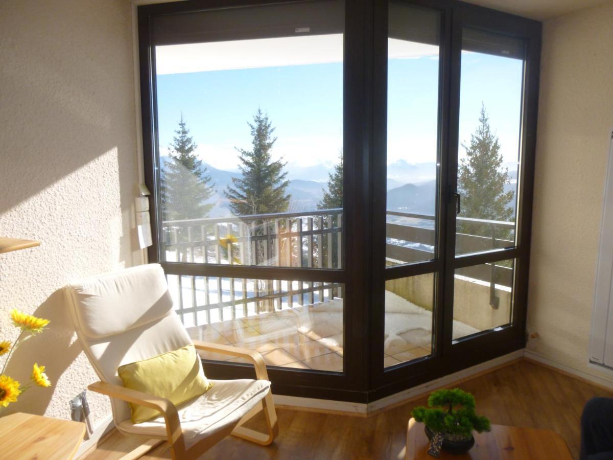 Studio Entier Au Calme Avec Vue Panoramique Exceptionelle A 1500M Apartment Comboursiere Exterior foto