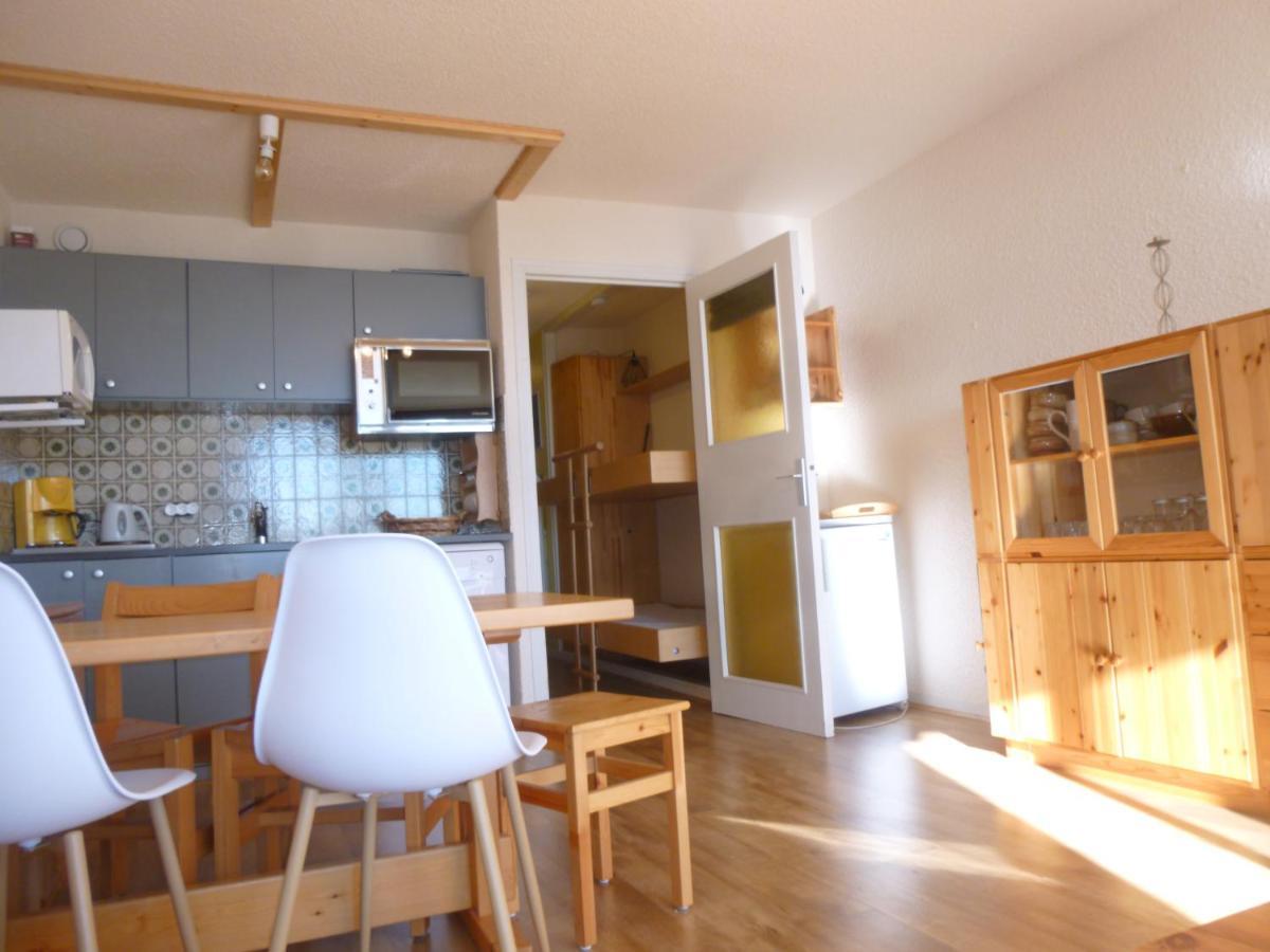 Studio Entier Au Calme Avec Vue Panoramique Exceptionelle A 1500M Apartment Comboursiere Exterior foto