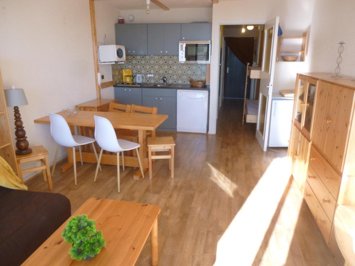 Studio Entier Au Calme Avec Vue Panoramique Exceptionelle A 1500M Apartment Comboursiere Exterior foto